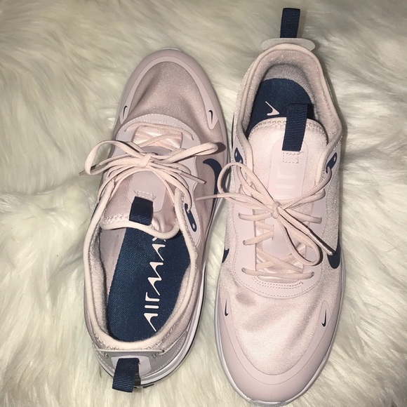 π₯Nike Air max Dia Sneakers.π₯π₯π₯π₯π₯π₯ - Picture 4 of 6